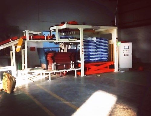 一起见识下中国人自己的全自动码垛机器人