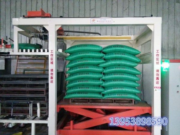 全自动高位码垛机设备解决化工产品搬运难题