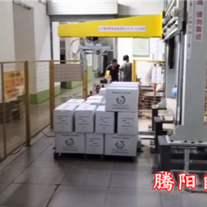 在生产线码垛机器人代替人工的好处