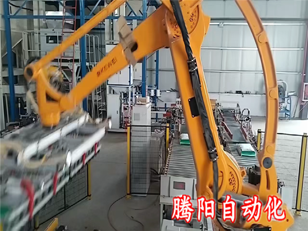 告别传统堆码粮食码垛机器人仓储升级新动力
